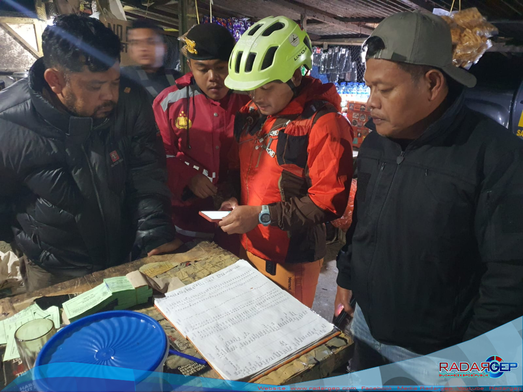 Polres Tanah Karo dan Basarnas Berhasil Evakuasi Pendaki Hipotermia di Gunung Sibayak